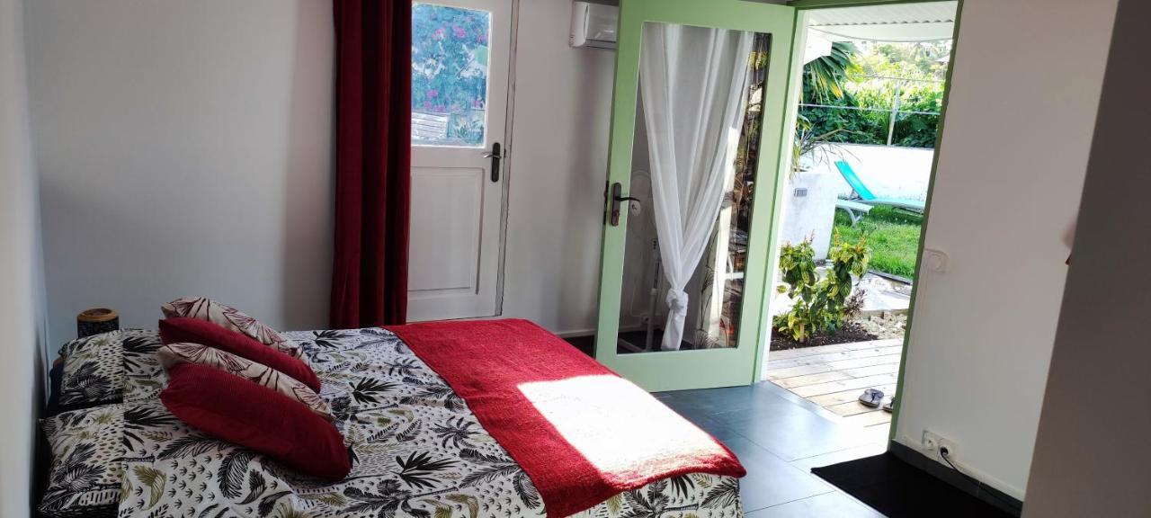 Les Coulirooms Sainte-Anne  Buitenkant foto