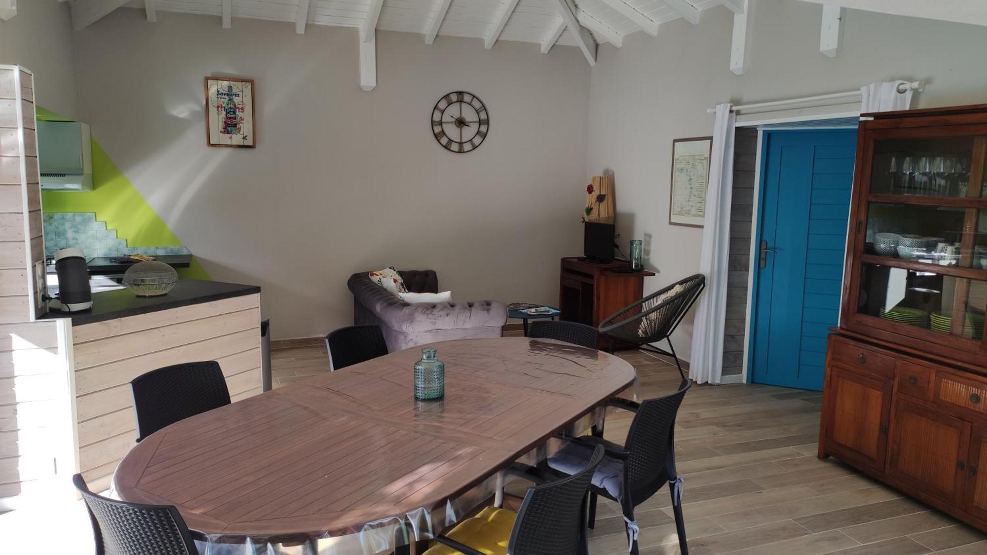 Les Coulirooms Sainte-Anne  Buitenkant foto