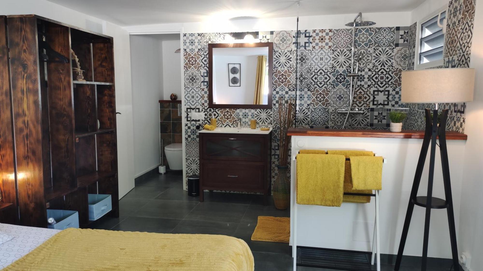 Les Coulirooms Sainte-Anne  Buitenkant foto