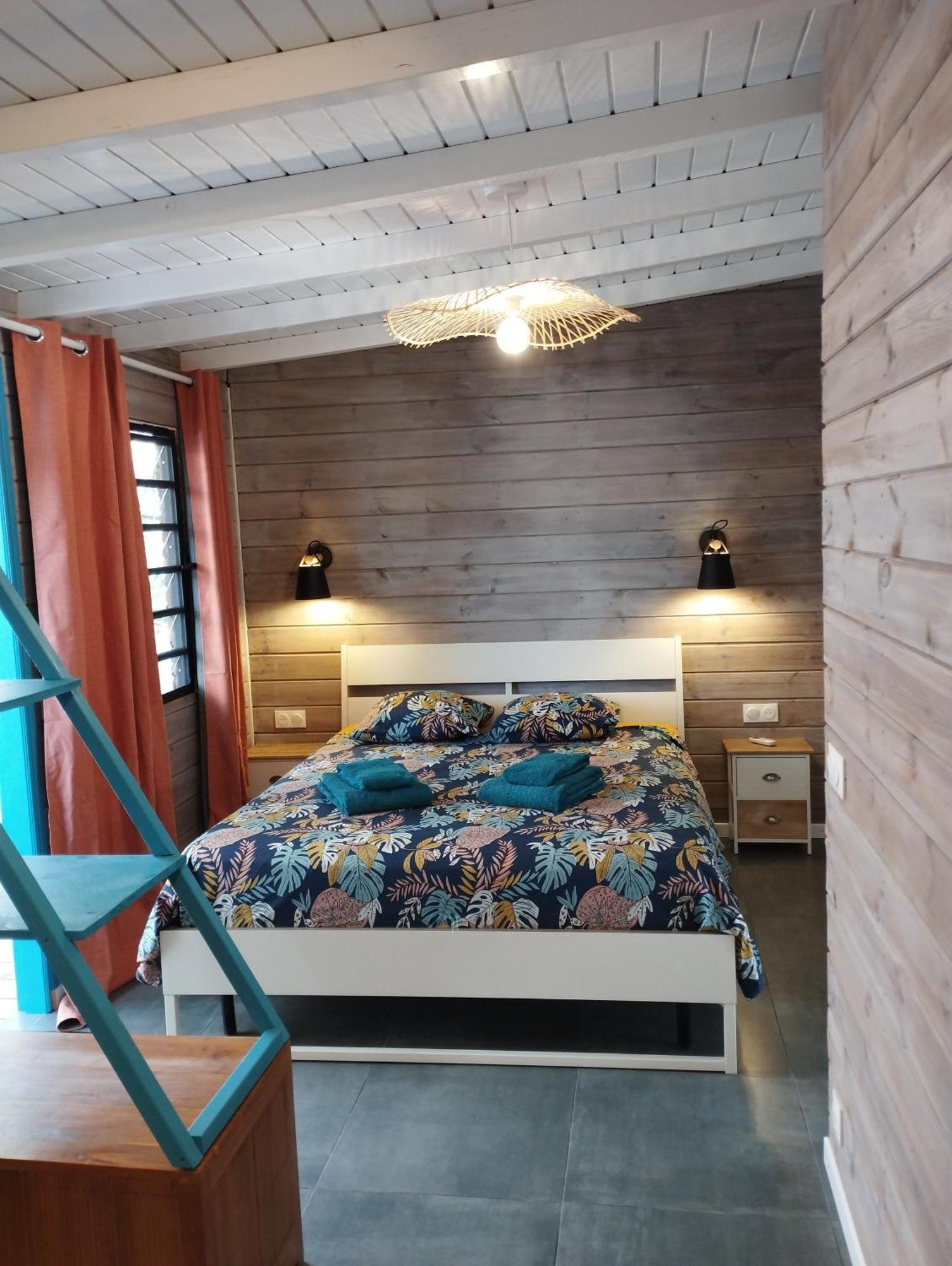 Les Coulirooms Sainte-Anne  Buitenkant foto